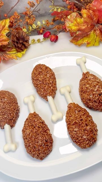 Rice Krispie Turkey, Hot Cocoa Powder, Brunch Pizza, Chocolate Dipped Pretzel Rods, Christmas Tree Food, Turkey Leg, Festive Recipes, Chocolate Dipped Pretzels, Thanksgiving Friendsgiving