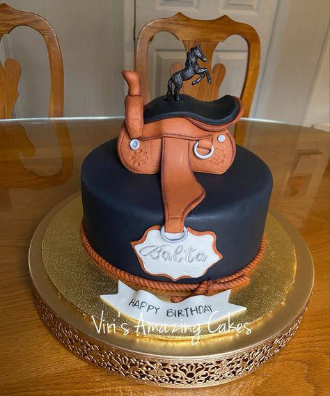 Fondant saddle, plastic horse, beautiful cake Barrel Racing Birthday Cake, Horse Cake For Men, Saddle Cake, Horse Fondant Cake, Cake Designs Horses, Horse Cake, Cakes For Men, 9th Birthday, Saddle