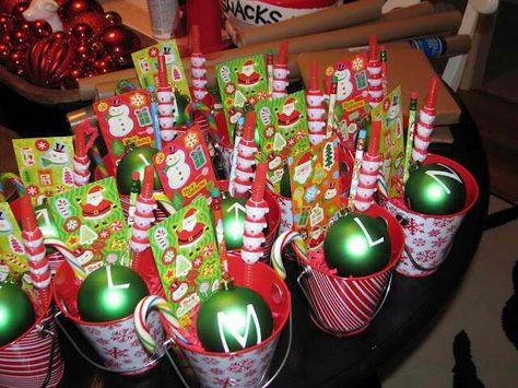 I want to make something like these for m little lady's class something wrapped though so they all have something to open~XVF School Christmas Party, Class Gifts, Classroom Christmas, Candyland Christmas, Classroom Treats, Kids Class, 12 December, Christmas School, Classroom Gifts