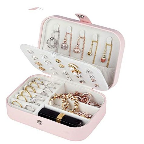 Travel Jewelry Organizer Cases, Functional Jewelry, Perfume Organization, Travel Jewelry Organizer, Leather Jewellery, Ring Storage, Makeup Bag Organization, Jewelry Organizer Box, Button Jewelry