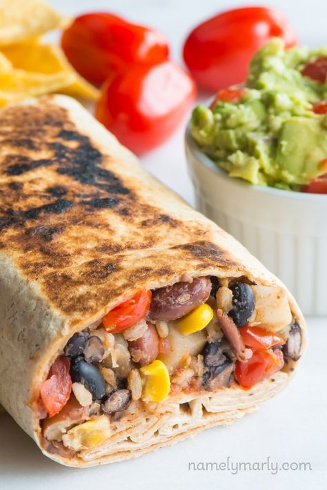 Beans For Burritos, Vegetarian Burrito Recipe, Cook Black Beans, Crispy Black Bean, Black Bean Burrito, Vegetarian Burrito, Bean Burrito, Cheap Vegan Meals, Cheap Vegan