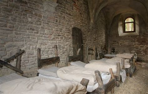 Monastery Aesthetic, Medieval Monastery, Medieval Bedroom, Medieval Times, Interior Photo, Lisbon Portugal, Digital Cameras, 14th Century, Dragon Age