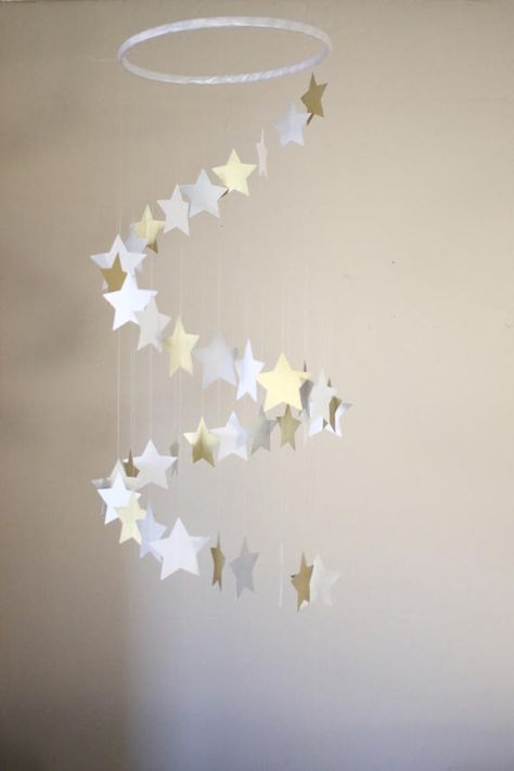 Stars Crib Mobile, Star Mobile, White, Silver, Gold, Stars, Baby shower, Baby Nursery, Photo Prop, Birthday, Gift, Decor, Backdrop. Star Themed Room, Themed Room Decor, Stars Baby Shower, Baby Nursery Room, Decor Backdrop, Star Mobile, Mobile Nursery, Star Nursery, Shower Bebe