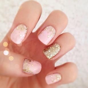 Pink and Gold Glitter Nail Art DIY 25+ New Year's Eve Party Ideas | NoBiggie.net Rose Nail Design, Manicure Shellac, Pink Wedding Nails, Pale Pink Nails, Prom Nails Red, Prom Nails Silver, Wedding Manicure, Unghie Nail Art, Nails Yellow