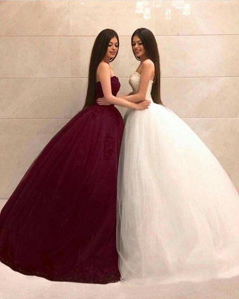 Twins Fashion, Court Train Wedding Dress, Most Beautiful Wedding Dresses, Twin Outfits, Bff Outfits, Wedding Dress Train, Sweetheart Wedding Dress, Princess Ball Gowns, Dress Princess