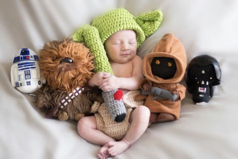 Star Wars Pregnancy Announcement, Star Wars Baby Shower, Baby Boy Newborn Pictures, Newborn Photography Boy, Baby Pictures Newborn, Newborn Photography Poses, Newborn Baby Photos, Baby Boy Photos, Crochet Bebe