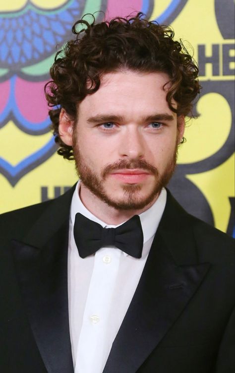 Professional Curly Hair Men, Richard Madden Hair, Curly Mid Length Hair Men, Mid Length Hair Men Wavy, Mens Curly Haircut Mid Length, Comb Over Men, Mens Haircuts Medium, Robb Stark, Boys Hair