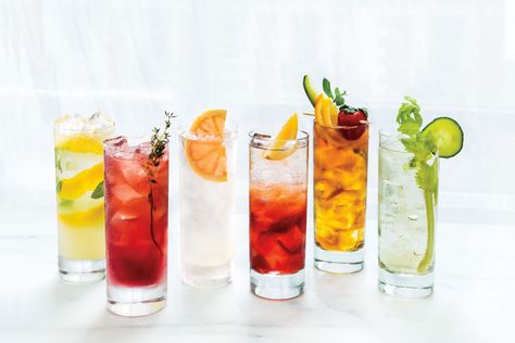 Just Add Soda: 11 Highball Cocktails to Drink All Summer Slideshow Photos - Bon Appétit Highball Recipe, Comidas Keto, Mezcal Cocktails, Italian Cocktails, Types Of Cocktails, Classic Cocktail Recipes, Margarita Mix, Spring Cocktails, Refreshing Food