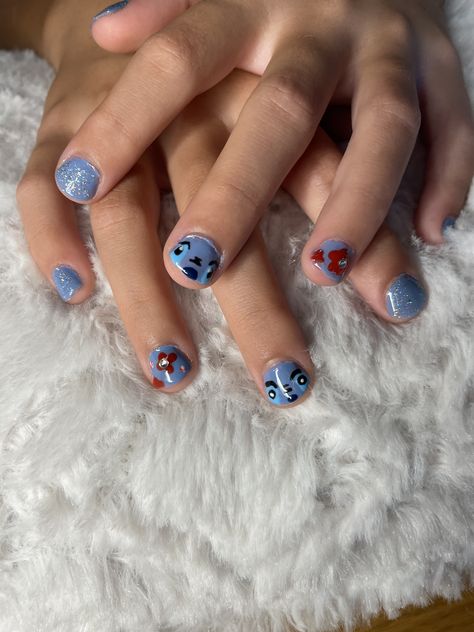 Stitch blue Hawaii Disney kid nails simple Disney nails Mommy And Me Disney Nails, Lilo And Stitch Nails For Kids, Stitch And Angel Nails For Kids, Lilo Stitch Nails, Lilo And Stitch Hairstyles, Simple Stitch Nails, Disney Stitch Nails, Manicure Stitch, Stitch Nails For Kids