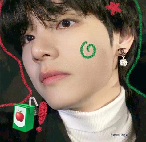 Taehyung Strawberry, Taehyung Doodle, Momo Fancam, Taehyung Edits, Bf Bf, Kpop Pictures, Taehyung Edit, Doodle Icon, Mini Photo