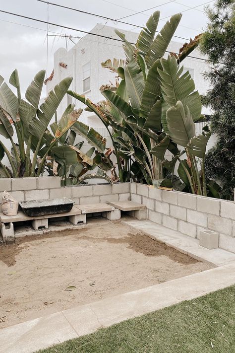 How to Build an Outdoor Stucco Sectional Sofa and Create the Ultimate California Style Backyard Fire Pit Stucco Flower Bed, Stucco Seating Wall, Stucco Cinder Block Wall, Stucco Bench, Cinder Block And Stucco Fire Pit, Outdoor Fire Pit Seating, Desert Backyard, Backyard Fire Pit, Garden Seat