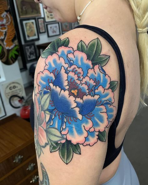 One shot blue peony to balance out some existing pieces. . 🌐 www.jarradchivers.com 📧 contact- jarrad.chivers@gmail.com 🌐 lighthousetattoo.com.au 📧 contact@lighthousetattoo.com.au ☎️ (+61 2) 9316 4565 #peony #peonytattoo #flower #flowertattoo #floraltattoo #sydney #sydneytattoo #tattooidea #tattoo #tattoodesign #freshtattoo #newtattoo #irezumi #ink #jarradchivers Blue Peony Tattoo, Blue Peony, Blue Tattoo, Blue Peonies, Fresh Tattoo, Peonies Tattoo, Awesome Tattoos, Elegant Tattoos, One Shot