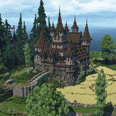 Minecraft Small Kingdom, Minecraft Medieval Fortress, Castle Ideas Minecraft, Minecraft Castle Ideas Medieval, Fantasy Castle Minecraft, Small Castle Minecraft, Minecraft Castle Blueprints Layout, Small Minecraft Castle, Minecraft Castle Build