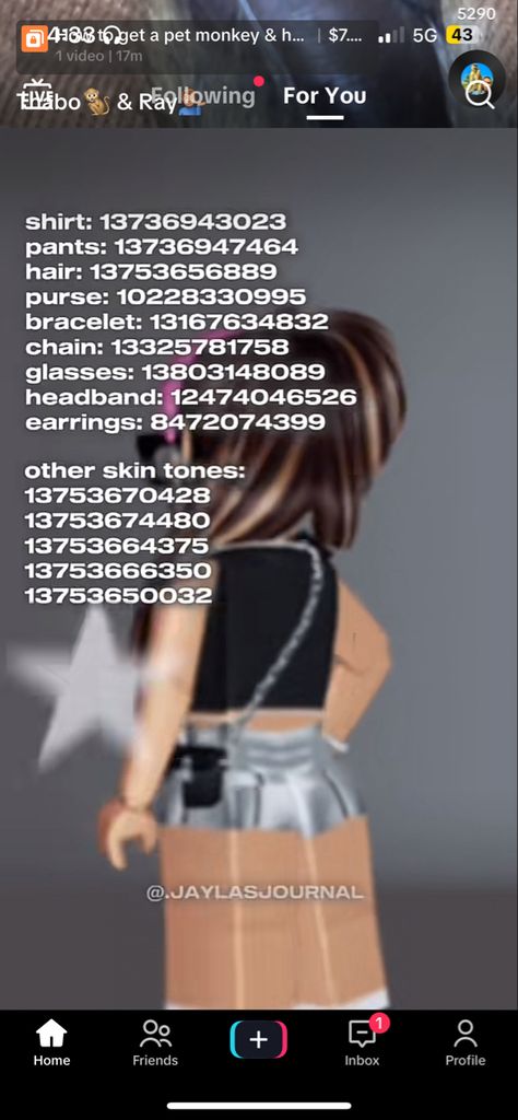 Codes Bloxburg, Hair Roblox, Decal Codes, Black Hair Roblox, Baddie Fits, Outfit Codes, Coding Clothes, Pet Monkey, Berry Ave