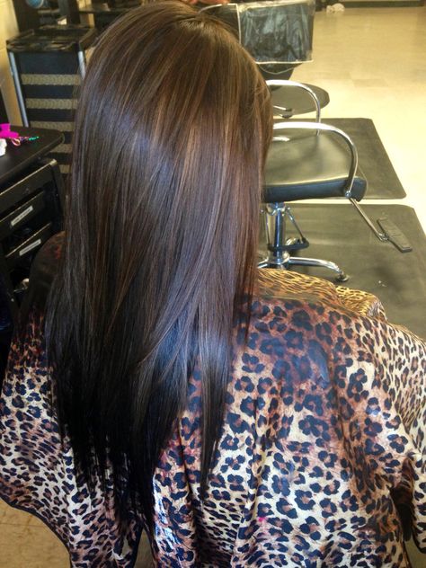 Black underneath with golden brown and carmel highlights on top. Dark Chocolate Hair, Brown Hair Color Shades, Chocolate Brown Hair, Different Hair Types, Hair Color Shades, Hair Color For Women, Long Hair With Bangs, Hair Color And Cut, Color Hair