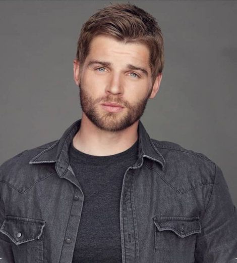 Mike Vogel - Age, TV Shows, Net Worth, Wife, Bio - Biography Mike Vogel, Under The Dome, Actors Male, Actor Model, Good Looking Men, Man Crush, Hottest Celebrities, American Actors, Male Beauty