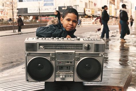 "Young Blood", 1982 1980s Brooklyn, Martha Cooper, Jamel Shabazz, Mode Hip Hop, Gangs Of New York, Photos Travel, Young Blood, Street Photographers, Living In New York