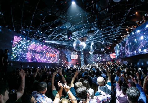 Top 5 Best Nightclubs in Seattle in 2021 - Discotech Seattle Bachelorette, Vegas Clubs, Dance Clubs, Rose Bar, Dj Dance, Seattle City, The Emerald City, Dance Club, Day Drinking