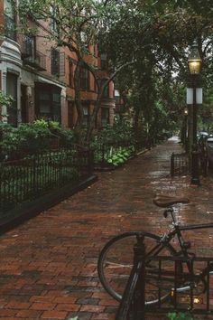 Boston Aesthetic, Autumn In New York, Cute Fall Wallpaper, Autumn Scenery, Dark Academia Aesthetic, Academia Aesthetic, Autumn Aesthetic, Fall Wallpaper, City Aesthetic