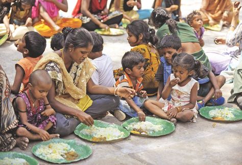 Homeless people eat food at a feeding programme for the poor in ... Quotes On Prayer, Serving God, Food Meaning, I Want Food, Poor Nutrition, Weight Problems, Well Balanced Diet, New Background Images, Progress Report