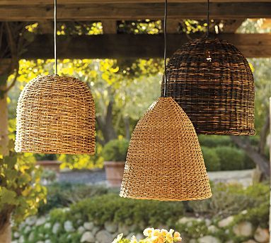 With a pendant light kit from Home Depot and a few Goodwill baskets, this seems easy peasy! Diy Keramik, Wicker Pendant Light, Wicker Bedroom, Wicker Headboard, Rattan Outdoor Furniture, Wicker Shelf, Modern Patio Furniture, Basket Vintage, Outdoor Pendant Lights