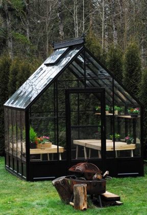 Custom backyard greenshouse. Why not grow your own ingredients instead of going to the supermarket? Black Greenhouse, Serre Diy, Glass Greenhouse, Custom Backyard, Diy Greenhouse Plans, Hobby Greenhouse, Greenhouse Shed, Build A Greenhouse, Indoor Greenhouse