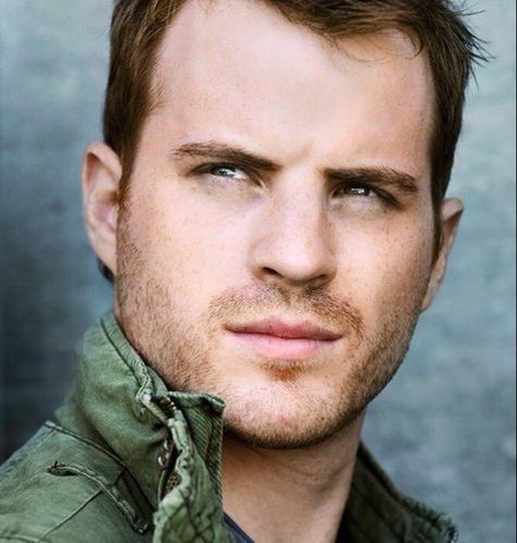 Rob Kazinsky, Dc Fancast, Chuck Hansen, Robert Kazinsky, Guy Gardner, Hero Inspiration, Hot British Men, William Blake, Hey Man