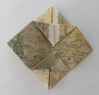 UnBound: A Paper Art Blog: Four Corner Map Fold Origami Structure, Making Books, Fancy Fold Card Tutorials, Book Templates, Folded Note, How To Fold Notes, Bookmaking, Book Arts, Origami Design