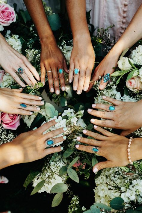 Western Wedding Jewelry, Turquoise Wedding Jewelry, Boho Wedding Groomsmen, Boho Style Wedding Dress, Western Themed Wedding, Beach Wedding Jewelry, Flower Girl Bouquet, Turquoise Wedding, Wedding Groomsmen