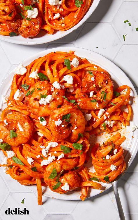 Creamy, smoky, and spicy, this comforting shrimp pasta is low effort, high reward. Roasted Red Pepper Shrimp, Shrimp Linguine Recipe, Shrimp Linguini, Shrimp And Scallop Recipes, Weeknight Dinner Pasta, Quick Shrimp Recipes, Shrimp Linguine, Holy Cannoli, Linguine Recipes