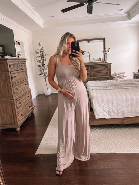 Maternity Jumpsuit Outfit, Cute Maternity Style, Prego Outfits, Spring Maternity Outfits, Casual Maternity Outfits, Summer Maternity Fashion, Maternity Clothes Summer, Maternity Photoshoot Outfits, Spring Maternity