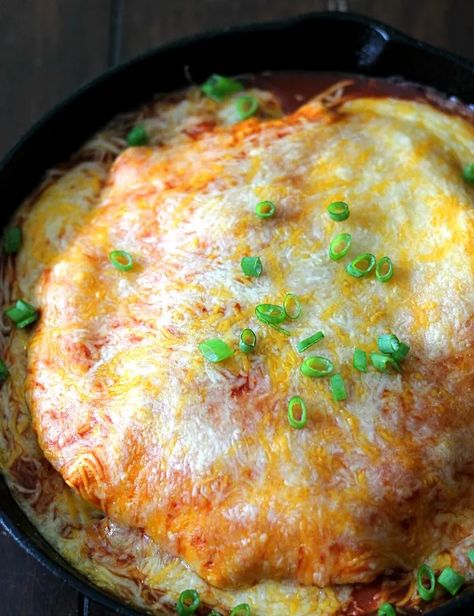 Cheesy Enchilada Skillet Stack - Life With The Crust Cut Off Stacked Enchiladas, Skillet Enchiladas, Enchilada Pie, Enchilada Skillet, Cheesy Enchiladas, Cheese Enchiladas, Enchilada Recipes, Meatless Monday, Taco Tuesday