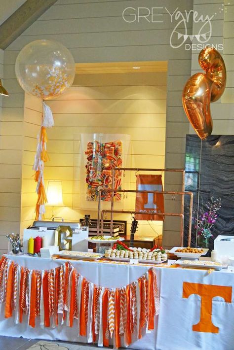 Dueling Tailgate Graduation Party | CatchMyParty.com Tennessee Vols Tailgate, Tennessee Tailgate, Longhorn Party, Graduation Party University, Grad Party Theme, Senior Party, Graduation Party Table, Trunk Party, Orange Theme