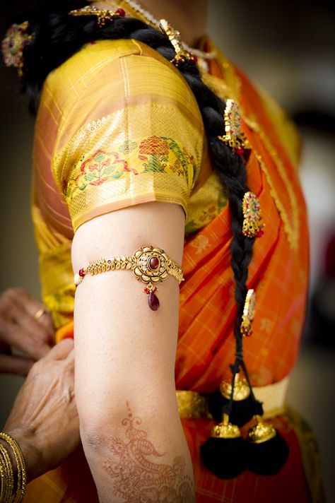 Traditional South Indian Wedding by MP Singh Photography | MaharaniWeddings.com Wedding Arms, Armlet Gold, Expect Nothing, Indian Bridal Jewellery, Gold Necklace Simple, Arm Jewelry, Long Pearl Necklaces, Indian Bridal Wear, South Indian Jewellery