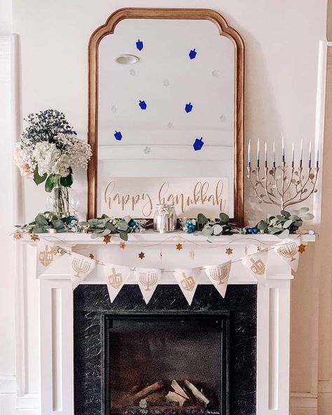 Hannukah Party, Hannukah Decorations, First Night Of Hanukkah, Fashionable Hostess, Jewish Hanukkah, Cottage Journal, Hanukkah Crafts, Chanukah Decor, How To Celebrate Hanukkah