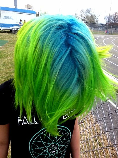 My daughters hair!I am proud to say it's my original work!blue to neon green ombre,on a short choppy bob!Roughtgirl Green And Blue Hair Dye, Blue And Neon Green Hair, Neon Blue Hair, Short Choppy Bob, Green And Blue Hair, Green Hair Color Ideas, Blue And Green Hair, Green Hair Color, Neon Green Hair