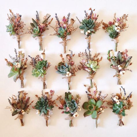 Succulent Boutonniere Sets // Flower Fields - Etsy Bouquet Succulent, Succulent Wedding Invitations, Succulent Boutonniere, Succulent Bouquet, Succulent Cuttings, Boda Mexicana, Succulent Wedding, Fall Wedding Decorations, Rustic Wedding Decor