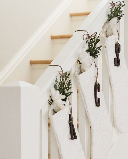 Stockings On Staircase, Stocking Decorating Ideas, Christmas Stairs Decorations, Holiday Decorating Ideas, Hanging Christmas Stockings, Christmas Stairs, Simple Holiday Decor, Christmas Staircase, Christmas Decs