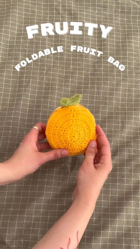 ✨Nastja Crochets ✨ en Instagram: “Fruity bag pattern comes out at the end of June!!!!!! 🍋🍊🍓” Fruit Mesh Bags Crochet, Grocery Crochet Bag, Crochet Orange Fruit Bag Free Pattern, Foldable Fruit Bag Crochet Pattern, Crochet Fruit Bag Pattern, Crochet Dorm Ideas, Foldable Crochet Bag, Produce Bag Crochet Pattern, Crochet Fruit Bags