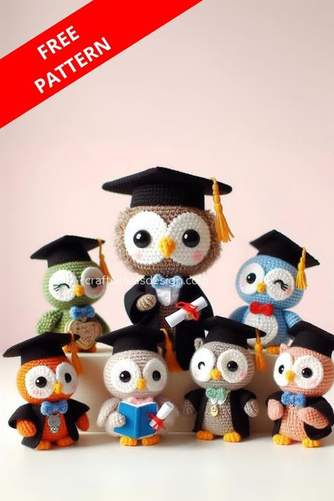 Celebrate achievements with crochet graduation owls. Learn how to make these adorable keepsakes with our detailed pattern. Graduation Amigurumi, Crochet Graduation Gift, Graduation Crochet, Owl Crochet Pattern Free, Owl Crochet Pattern, Crochet Bird Patterns, Owl Crochet, Owl Crochet Patterns, Crochet Birds