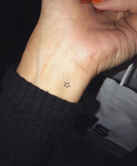 Superhero Tattoos, Cap Tattoo, Small Star Tattoos, Petite Tattoos, Star Tattoo, Disney Tattoo, Dark Disney, Poke Tattoo, Discreet Tattoos