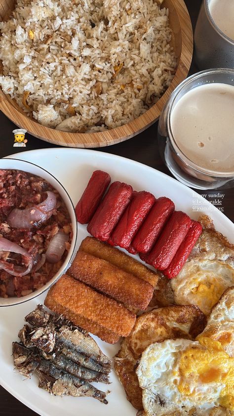 Filipino Food Aethstetic, Filipino Foods Aesthetic, Filipino Breakfast Aesthetic, Financially Stable Aesthetic, Breakfast Filipino, Pinoy Food Filipino Dishes, Ulam Ideas, Philippines Aesthetic, Food Filipino