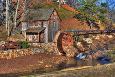 10 Small Towns in Rural Georgia Which Are Downright Delightful Canton Georgia, Old Grist Mill, Windmill Water, Small Town Life, Water Powers, Water Mill, Water Wheel, Old Barns, Covered Bridges