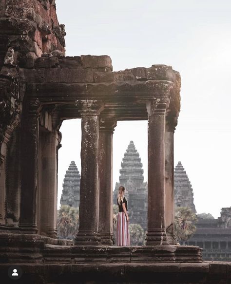 Angkor Wat Photo Ideas, Ankor Watt, Angkor Wat Cambodia, Budapest Travel, Cambodia Travel, Siem Reap Cambodia, Team Pictures, Couple Picture Poses, Siem Reap