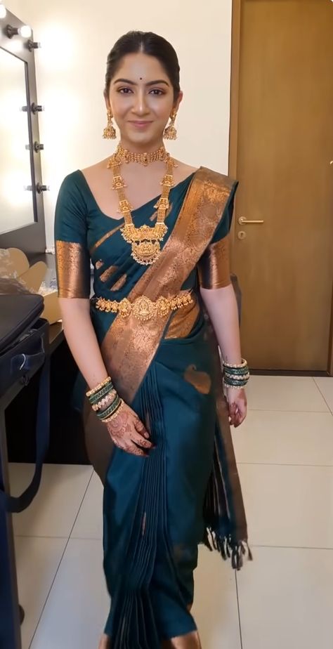 Blue Engagement Saree, Saree For Friends Wedding, Tamil Saree Look, South Indian Engagement Look, Gold Pattu Saree, Muhurtham Saree, South Indian Engagement, Kurthi Design, Engagement Sarees