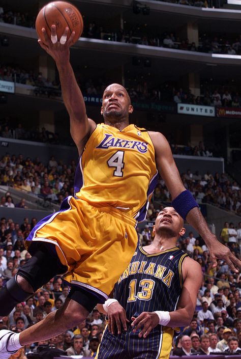 Ron Harper my favorite Player. Showtime Lakers, Ron Harper, James Worthy, Bicycle Sport, Lakers Basketball, Sport Inspiration, Nba Championships, Sports Coach, Nba Logo