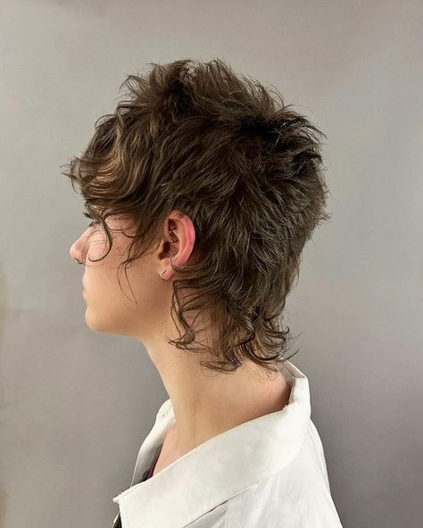 Short Shag Haircut, Alternative Hair Styles, Chelsea Haircut, Sleek Pixie, Casual Curls, Chelsea Cut, Haircuts Trendy, Mullet Hair, Rocker Hair