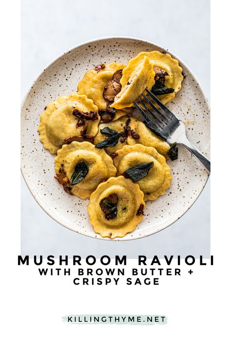 Easy Mushroom Ravioli with Brown Butter and Crispy Sage #ravioli #mushrooms #brownbutter #sage #15minute #weeknightdinner #easydinner Sage Ravioli, Honey Roasted Sweet Potatoes, Chili Honey, Vegetarian Sauces, Brown Butter Sage Sauce, Fast Healthy Dinner, Crockpot Pasta Recipes, Mushroom Ravioli, Brown Butter Sauce