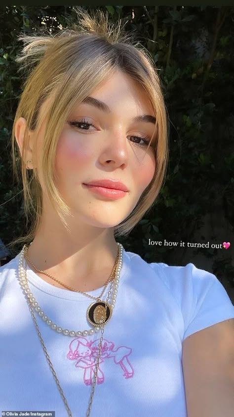 Olivia Jade, Youtube Vlog, Day Makeup Looks, Chop Chop, Dirty Blonde Hair, Open Hairstyles, Social Media Followers, Blonde Hair Inspiration, Day Makeup