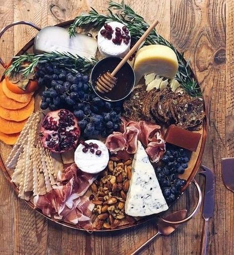 Charcuterie Board Ideas, Holiday Plates, Charcuterie Platter, Honey Dipper, Charcuterie And Cheese Board, Wine Cheese, Cheese Platters, Cheese Plate, Food Platters